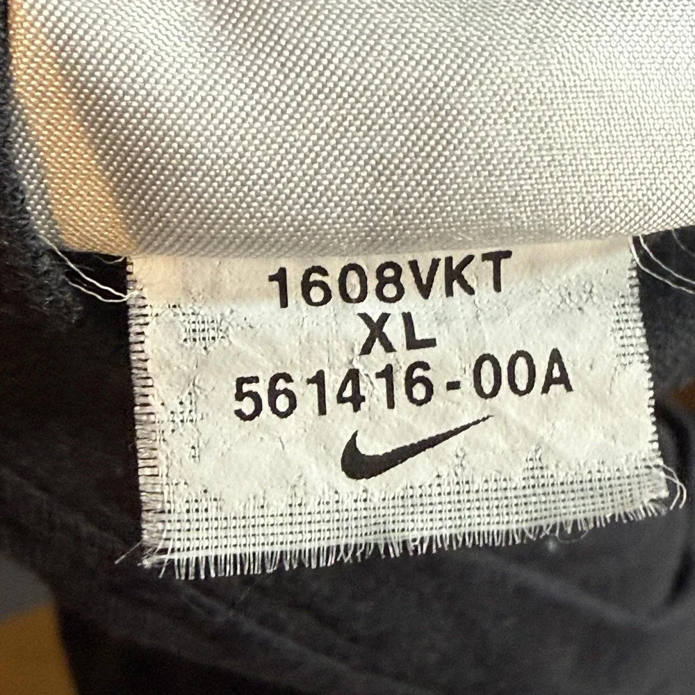 Nike Air Jordan 2015 Banned Bred Shirt Mens XL Black Red 10.18.84 561416-00A